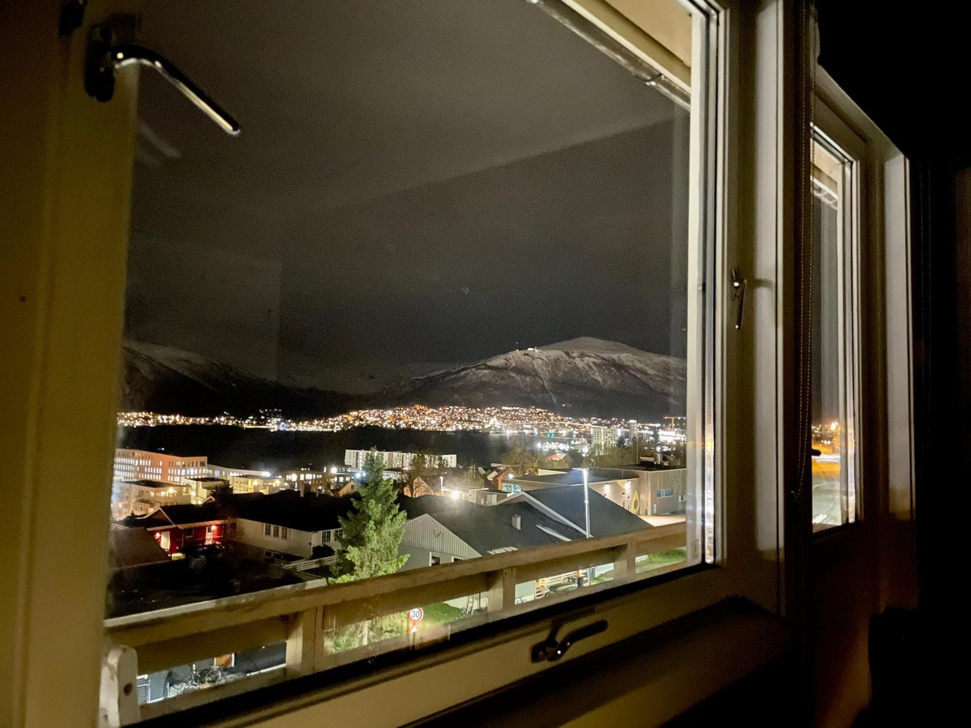 Penthouse With Panorama View And Great Location! Apartment Tromso Exterior photo